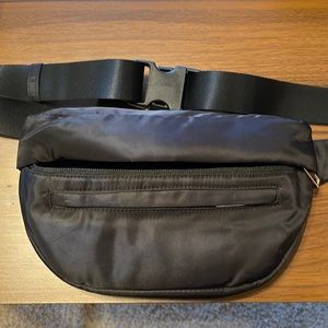 Target a new day belt bag black
